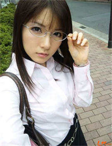 《年轻的女闺蜜HD中文字幕-豪妇荡乳1一5潘金莲2乳》