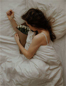 《禁止的爱浴室完吃奶完整版-亚洲 卡通 欧美 制服 中文》